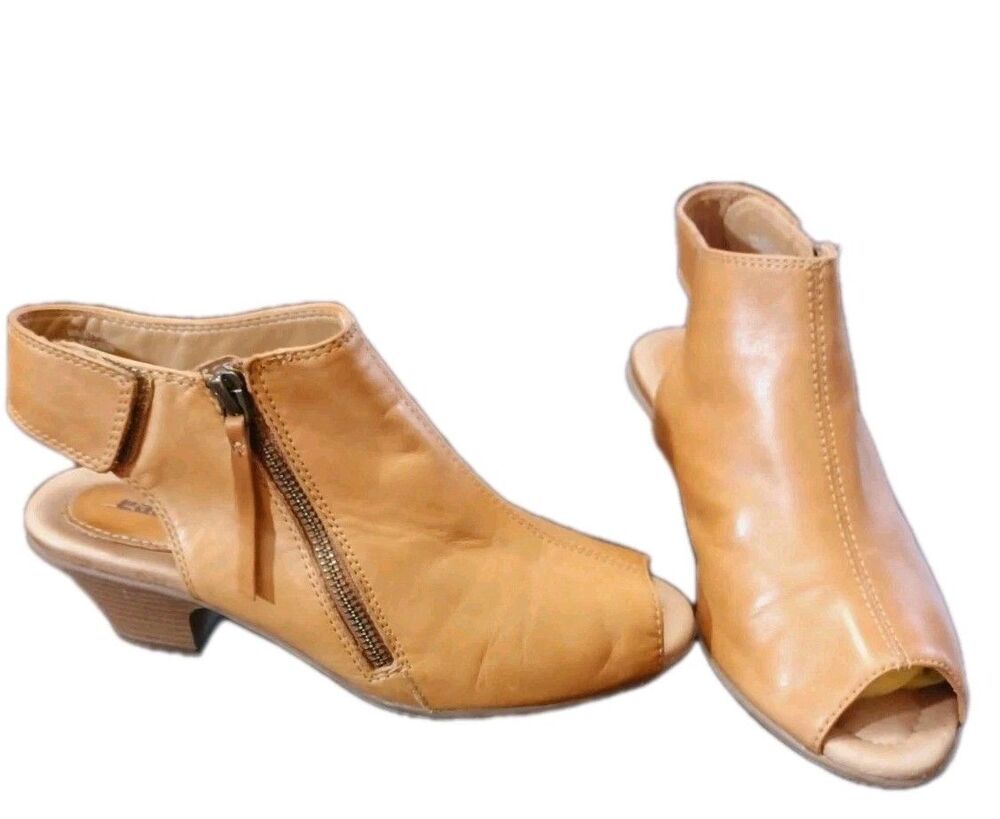 Earth Women's Leather Sand Brown Kristy Open Toe Shoes Size 7.5